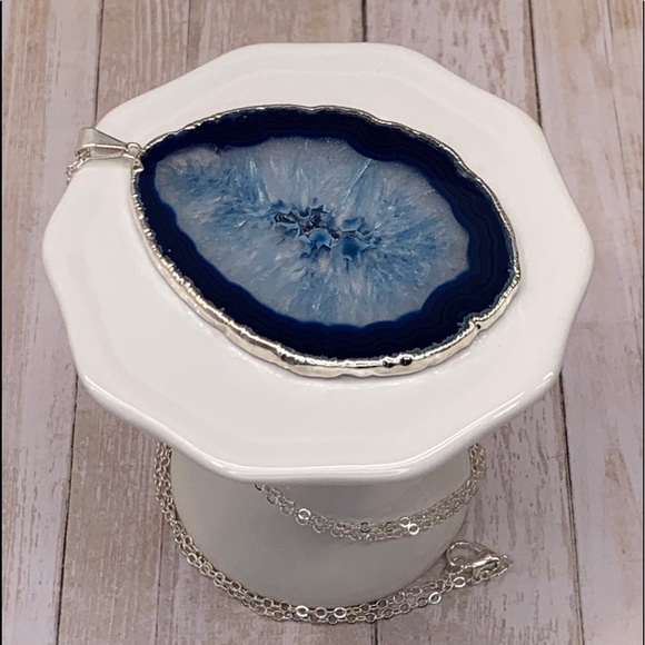 Beautiful Dark & Light Blue Agate Slice - Picture 3 of 4